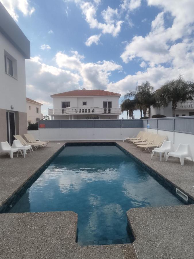 Villa Ruby Nissi Beach Agia Napa Buitenkant foto